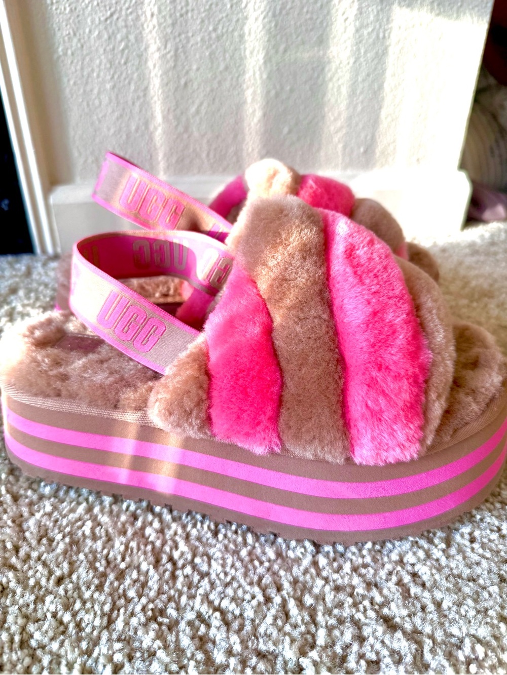 UGG Disco Stripe Pink & Brown Platform Sandals Women’s Size 10.